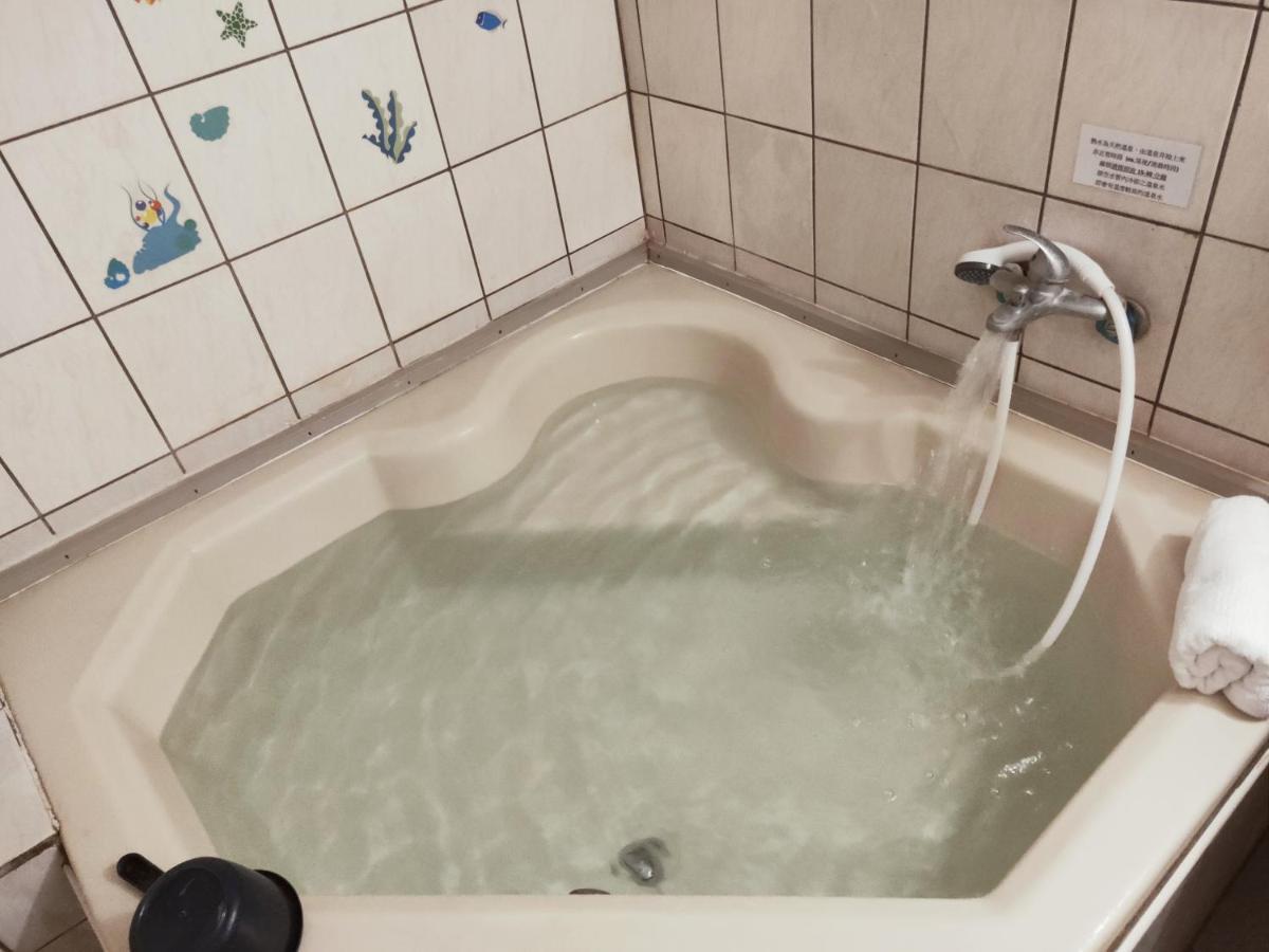 ไซโถว ฮอตสปริง โฮเทล Apartment Taitung ภายนอก รูปภาพ